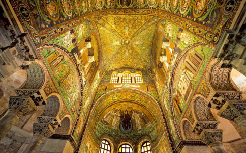 Ceļojums valsts svētkos uz Boloņu Itālijā