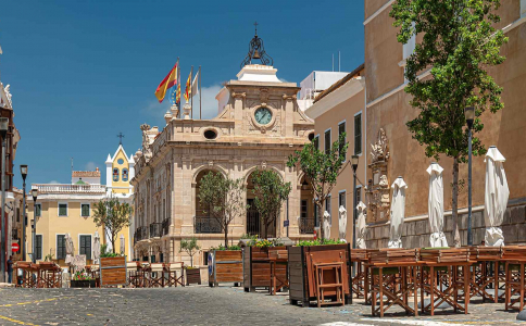 Ceļojums uz Menorku ar FlyMeAway